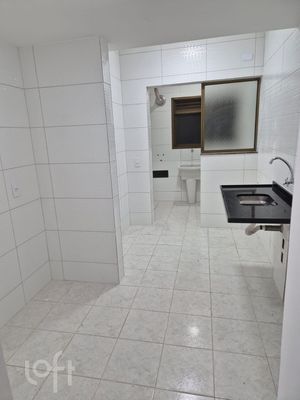 Image 3 - 736613