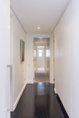Image 41 - 736740