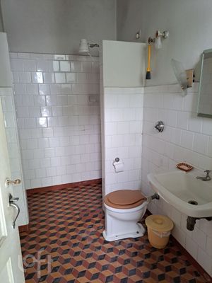Image 8 - 736774
