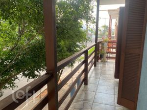 Image 19 - 736802
