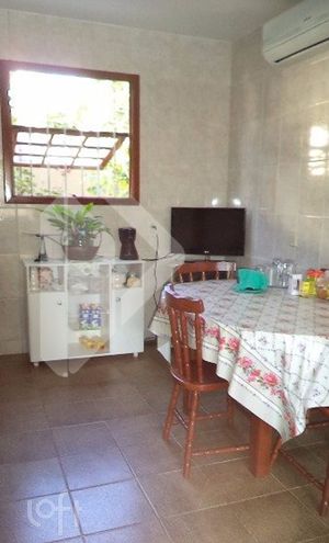Image 22 - 736804