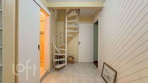 Image 31 - 736945