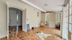 Image 10 - 736945