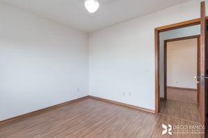 Image 8 - 737