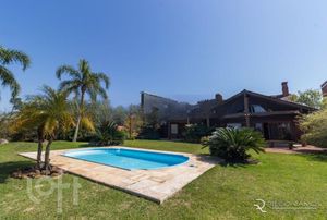 Image 4 - 737058