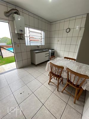Image 34 - 737089