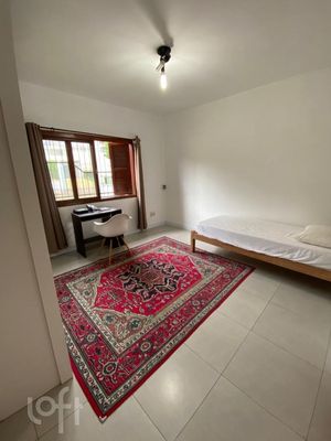 Image 20 - 737089