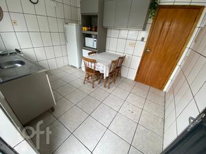 Image 33 - 737089
