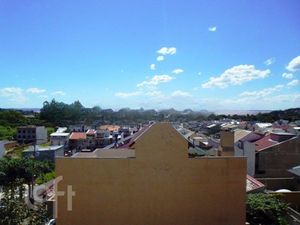 Image 19 - 737109