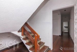 Image 6 - 737119
