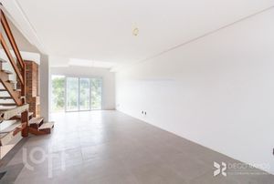 Image 4 - 737127
