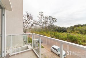 Image 9 - 737127