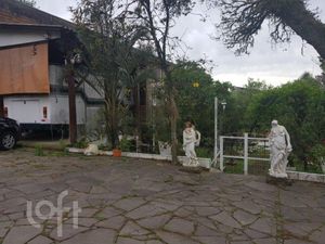 Image 44 - 737137