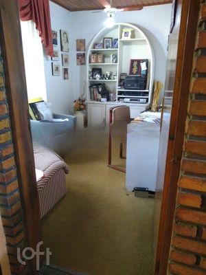 Image 3 - 737137