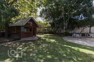 Image 42 - 737148