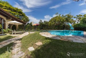 Image 39 - 737148