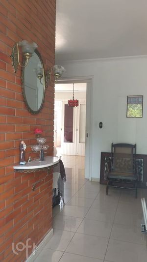 Image 32 - 737230