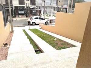 Image 10 - 737249