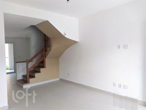 Image 4 - 737249