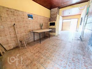 Image 10 - 737251