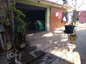 Image 15 - 737261