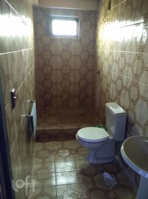 Image 4 - 737261