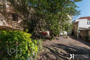 Image 54 - 737293