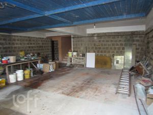 Image 31 - 737304