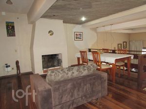 Image 18 - 737304