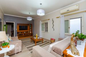 Image 1 - 737326