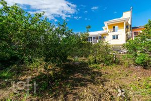 Image 30 - 737344
