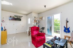 Image 9 - 737344