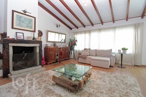 Image 31 - 737354
