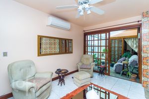 Image 30 - 737355