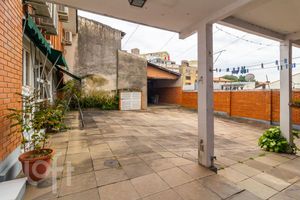 Image 35 - 737355