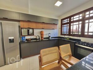 Image 11 - 737363
