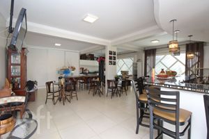 Image 1 - 737369