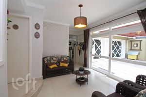 Image 32 - 737369