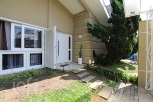 Image 45 - 737369