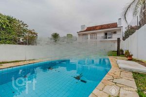 Image 19 - 737374
