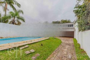 Image 17 - 737374