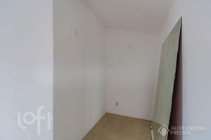 Image 8 - 737374
