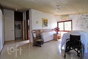 Image 15 - 737392