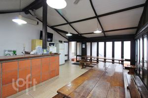 Image 22 - 737413
