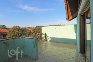 Image 38 - 737415