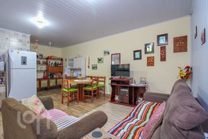 Image 20 - 737421
