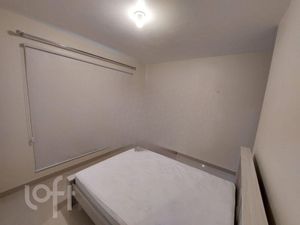 Image 8 - 737484