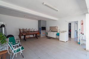 Image 22 - 737507