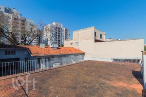 Image 33 - 737507