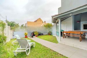 Image 11 - 737519